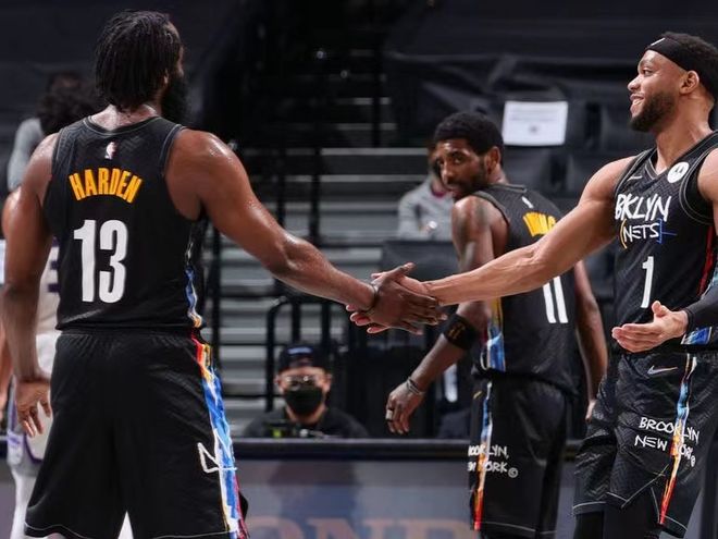 反复回看的 反复回看的