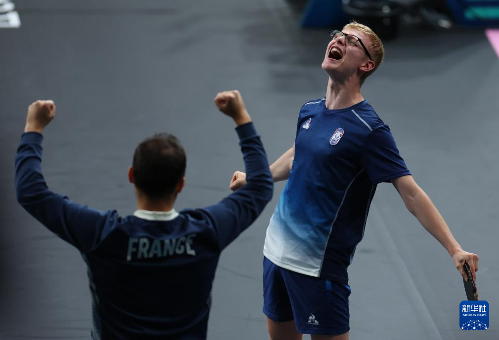 对比队内年 对比队内年